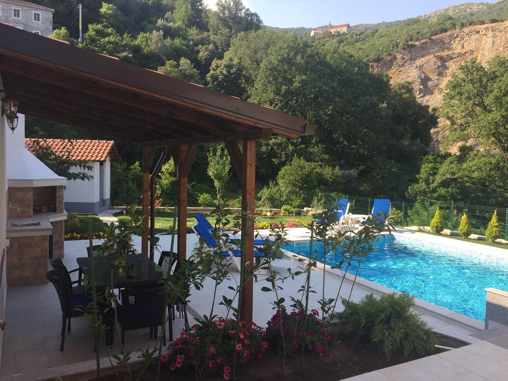 Apartments Gvozdenovic Herceg Novi Exterior foto